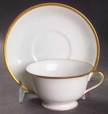 Patricia Footed Cup & Saucer Set