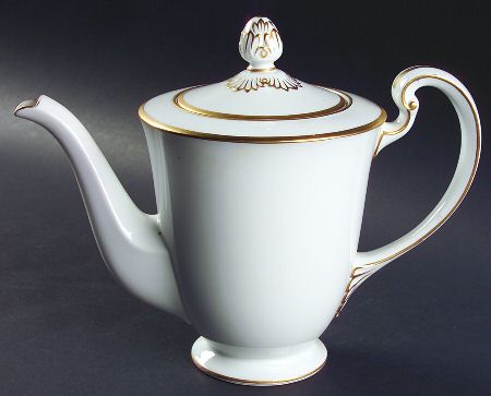 Patricia Teapot & Lid