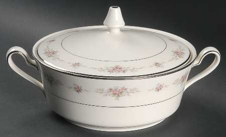 Patricia Round Covered Vegetable