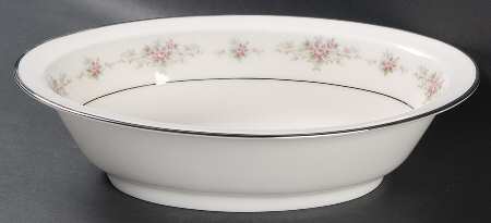Patricia 10" Oval Vegetable Bowl