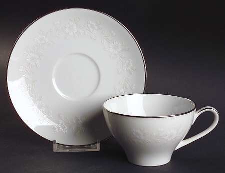 Patrice Flat Cup & Saucer Set