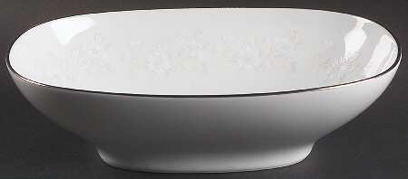 Patrice 9" Oval Vegetable Bowl