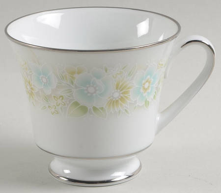 Paula Footed Cup