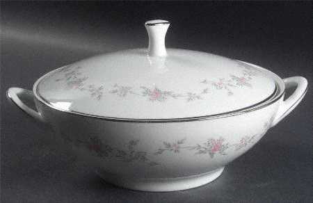 Pauline Round Covered Vegetable