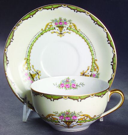 Penelope Flat Cup & Saucer Set