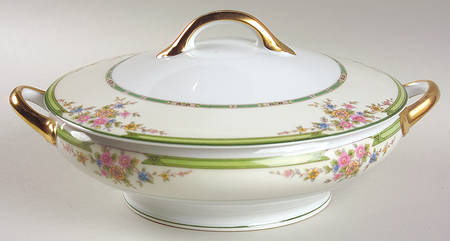 Pendarvis Round Covered Vegetable