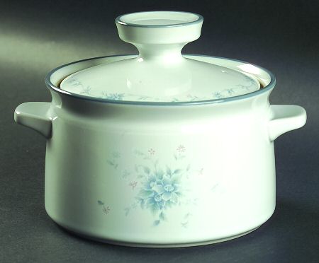 Penzance 1.25 Qt Round Covered Casserole