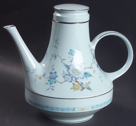 Peonia Blue Coffee Pot & Lid