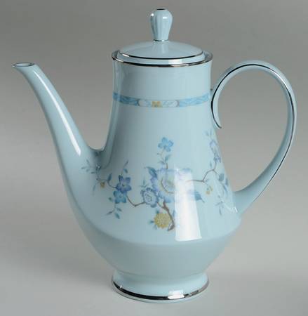 Peonia Blue Coffee Pot & Lid