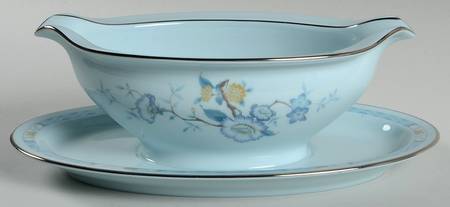 Peonia Blue Gravy Boat with Attached Underplate