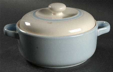 Petal Perfect 1.25 Qt Round Covered Casserole