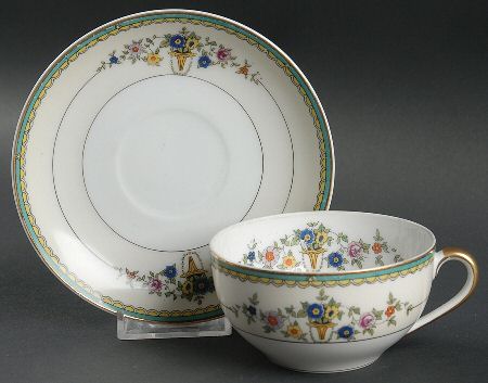 Perdita Flat Cup & Saucer Set