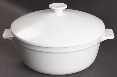 Pearl White (Coupe Shape) 2.5 Qt Round Covered Casserole