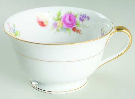 Phyllis Footed Cup
