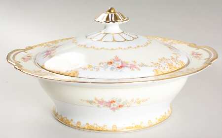 Picardy Round Covered Vegetable
