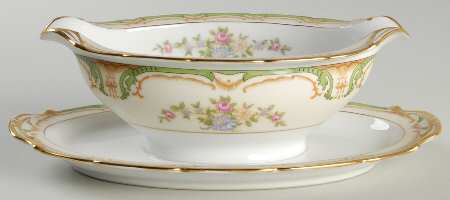 Piedmont Gravy Boat with Attached Underplate