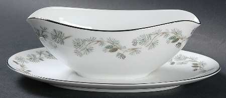 Pinetta Gravy Boat with Attached Underplate