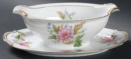 Pink Poppy Gravy Boat with Attached Underplate