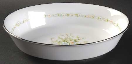 Poetry 9" Oval Vegetable Bowl