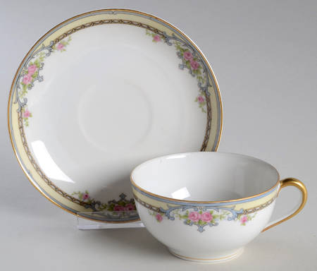 Poinciana Flat Cup & Saucer Set