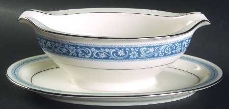 Pontchartrain Gravy Boat with Attached Underplate