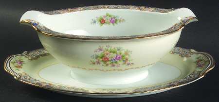 Posy Gravy Boat with Attached Underplate
