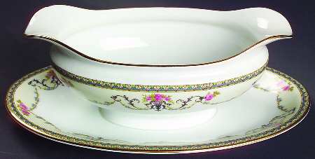 Premier Gravy Boat with Attached Underplate