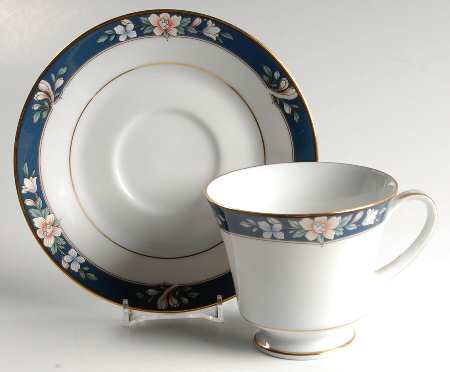 Prescott Footed Cup & Saucer Set