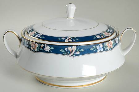 Prescott Round Covered Vegetable