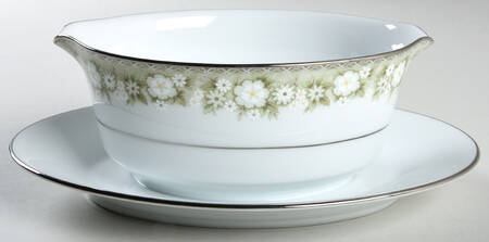 Princeton Gravy Boat with Attached Underplate