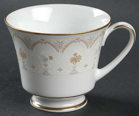 Prudence Footed Cup