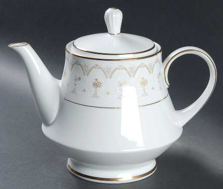 Prudence Teapot & Lid