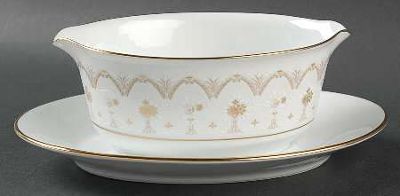 Prudence Gravy Boat with Attached Underplate