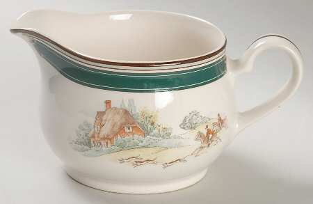Pursuit Round Gravy Boat