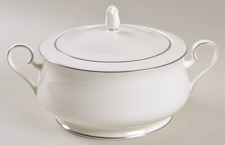 Purity White Round Covered Vegetable