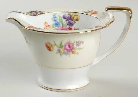 Queen Anne Creamer