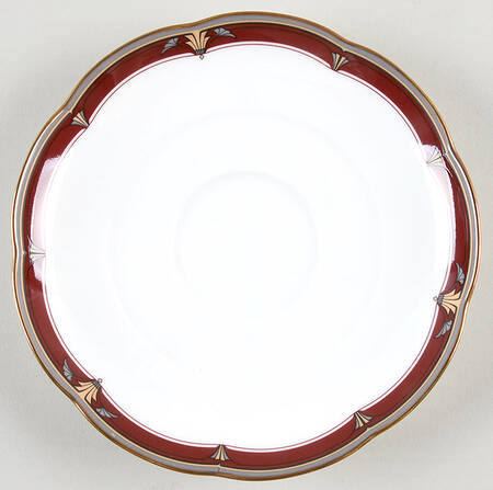 Queen's Splendor Saucer