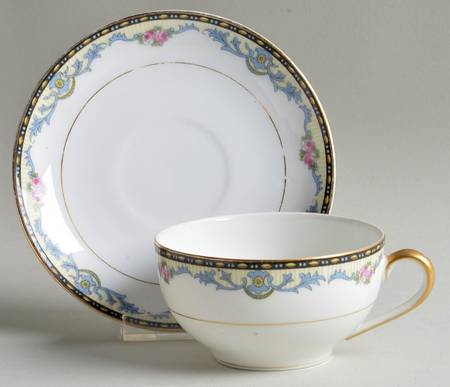 Radcliffe Flat Cup & Saucer Set