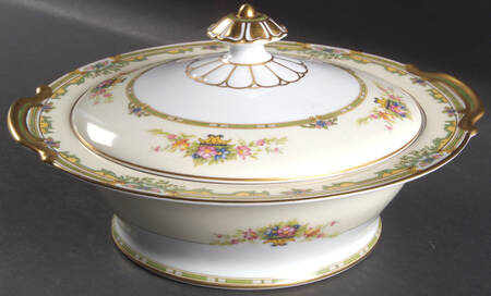 Raleigh Round Covered Vegetable