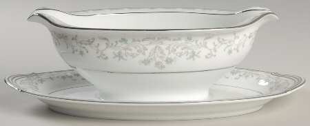 Raleigh Gravy Boat with Attached Underplate