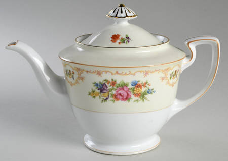 Ramona Teapot & Lid