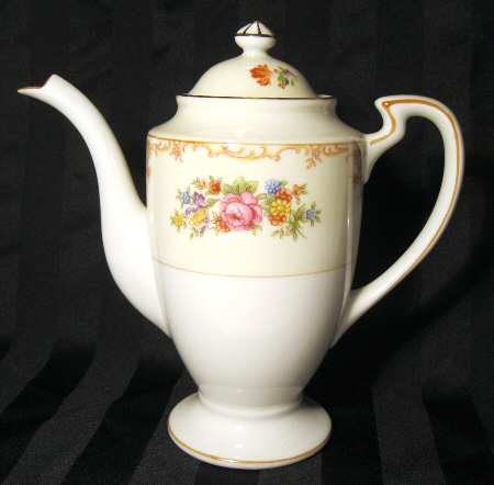 Ramona Coffee Pot & Lid