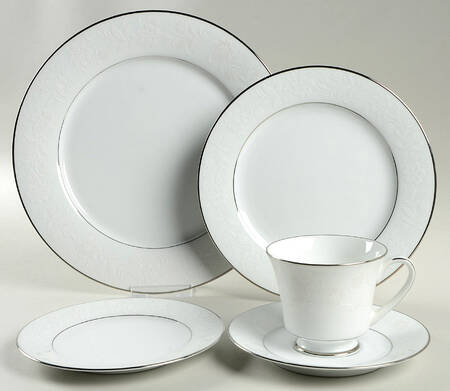 Ranier 40 Piece Estate Set