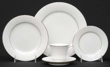 Ranier 5 Piece Place Setting