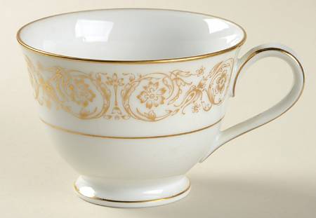 Raphael Footed Cup