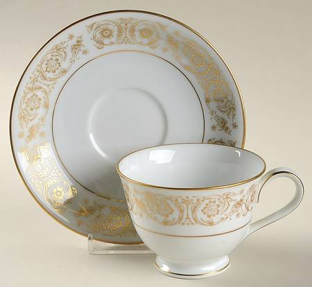 Raphael Footed Cup & Saucer Set