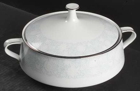 Ravel Round Covered Vegetable