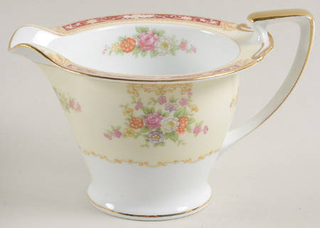 Redlace Creamer