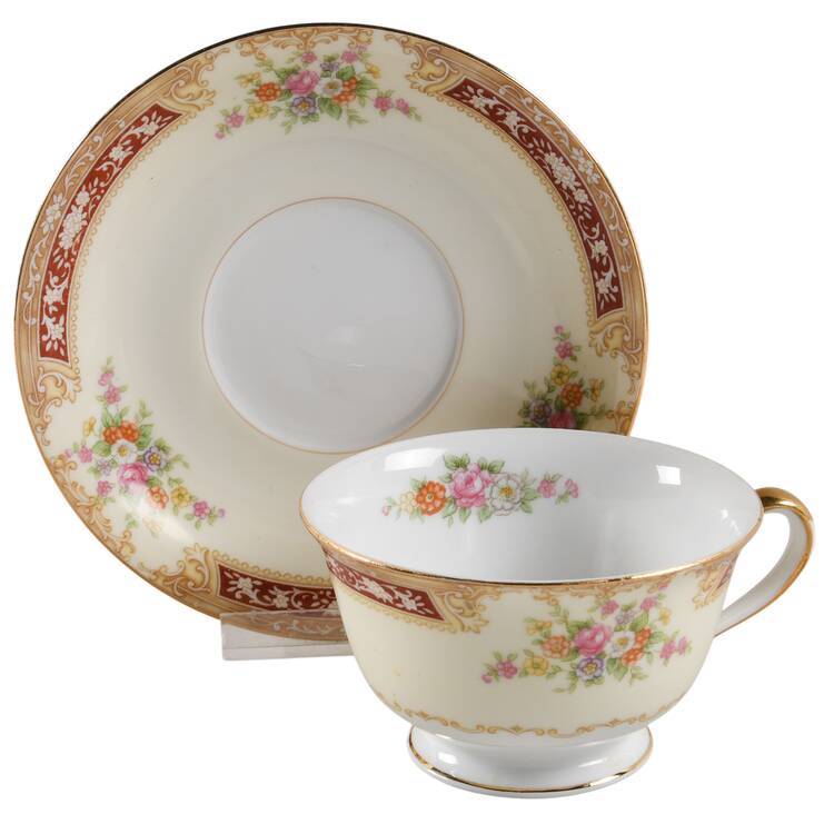 Redlace Footed Cup & Saucer Set