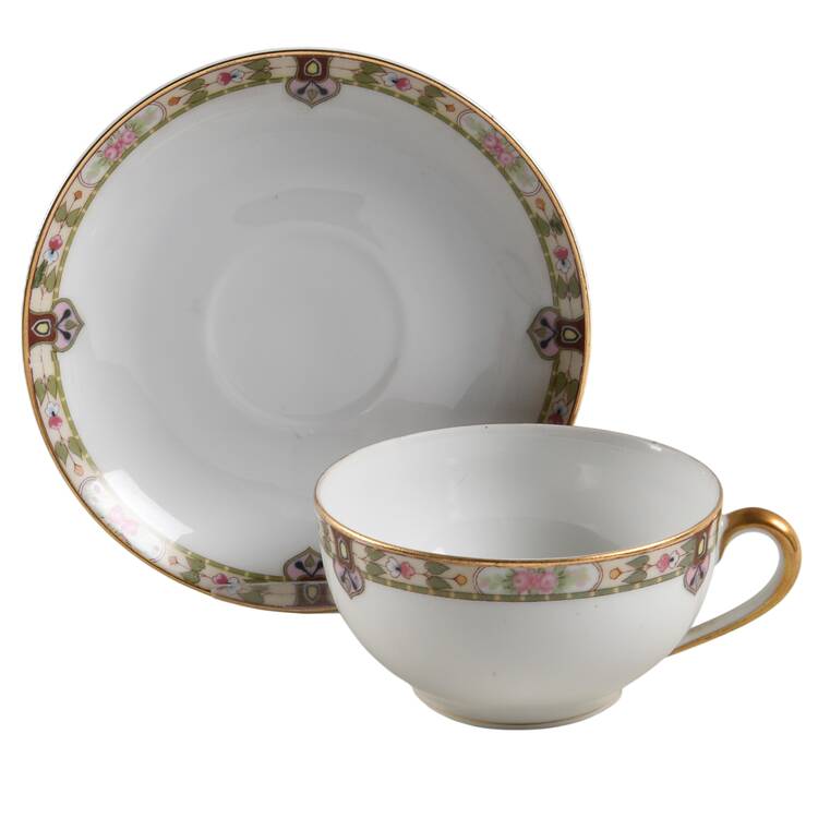 Regina Flat Cup & Saucer Set